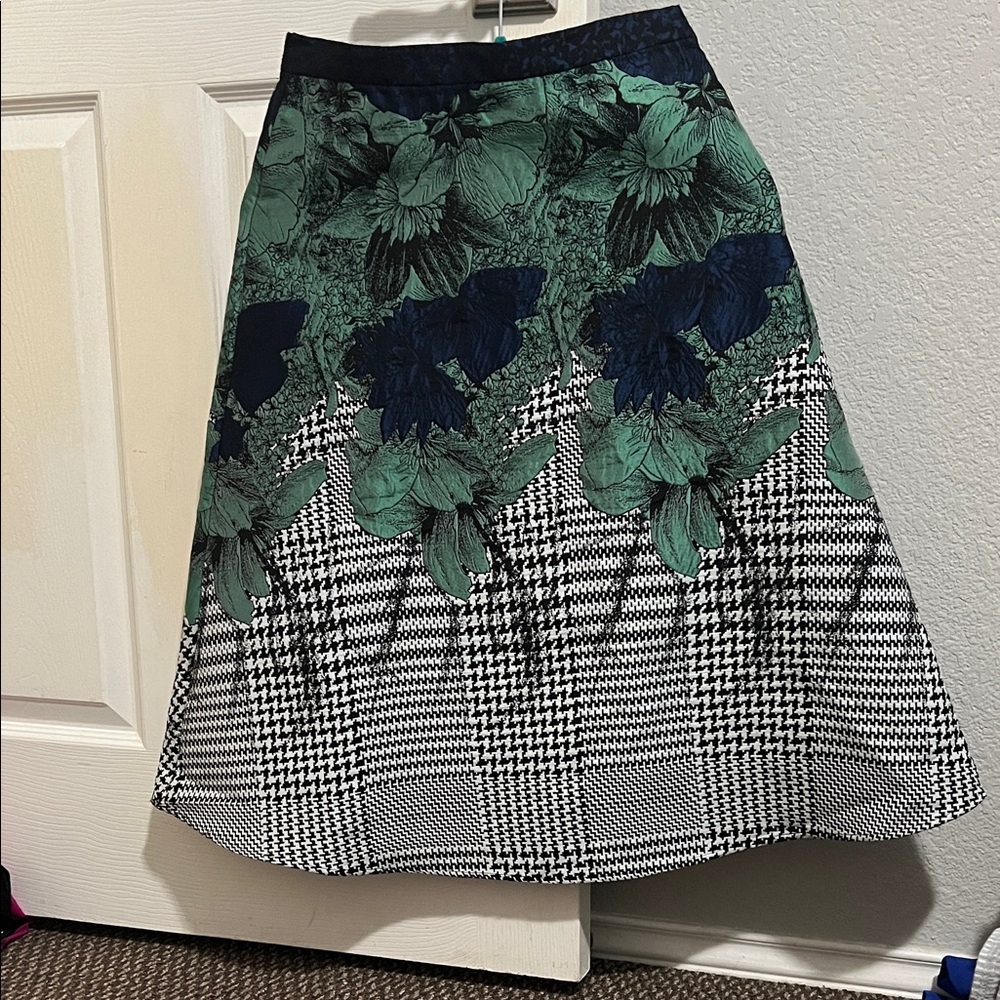 Eva Franco Green and Black Floral A-Line Skirt